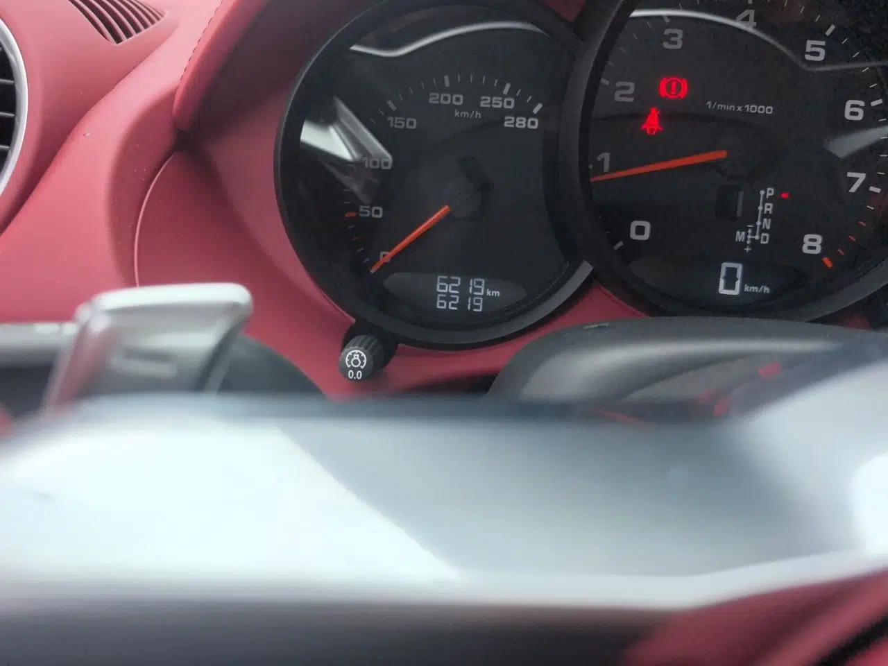 Porsche 718 2022 Boxster 2.0T — миниатюра 12