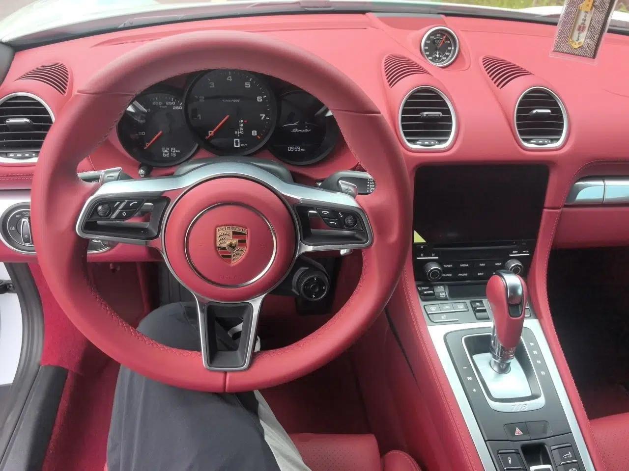 Porsche 718 2022 Boxster 2.0T — миниатюра 10