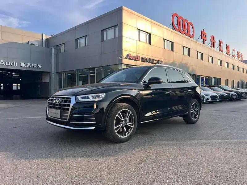 Audi Q5L 2020 40 TFSI Luxury Fashion Edition — миниатюра 1