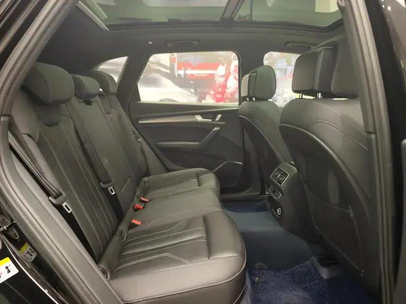 Audi Q5L 2023 40T Luxury Dynamic — миниатюра 11