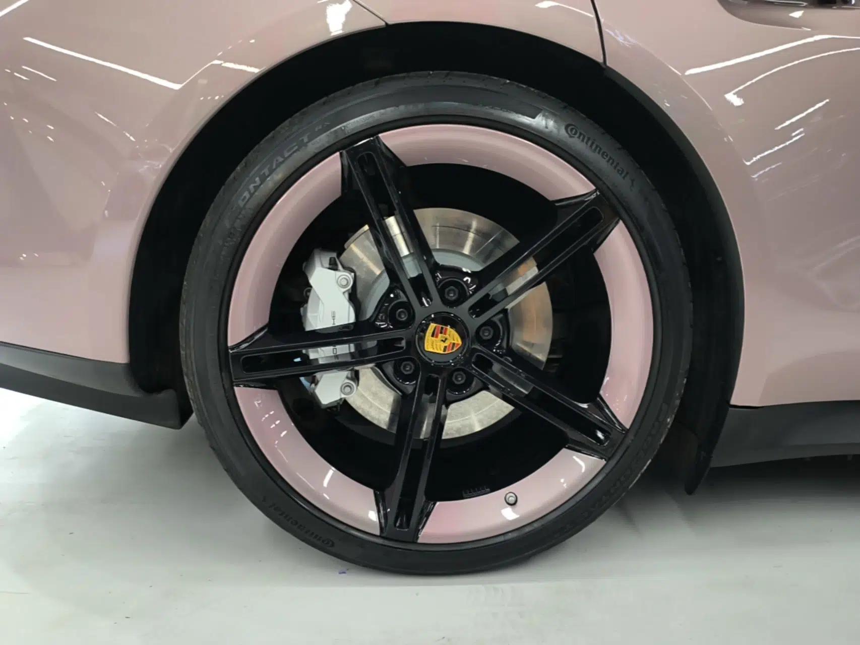 Porsche Taycan 2022-Year Updated Taycan — миниатюра 11