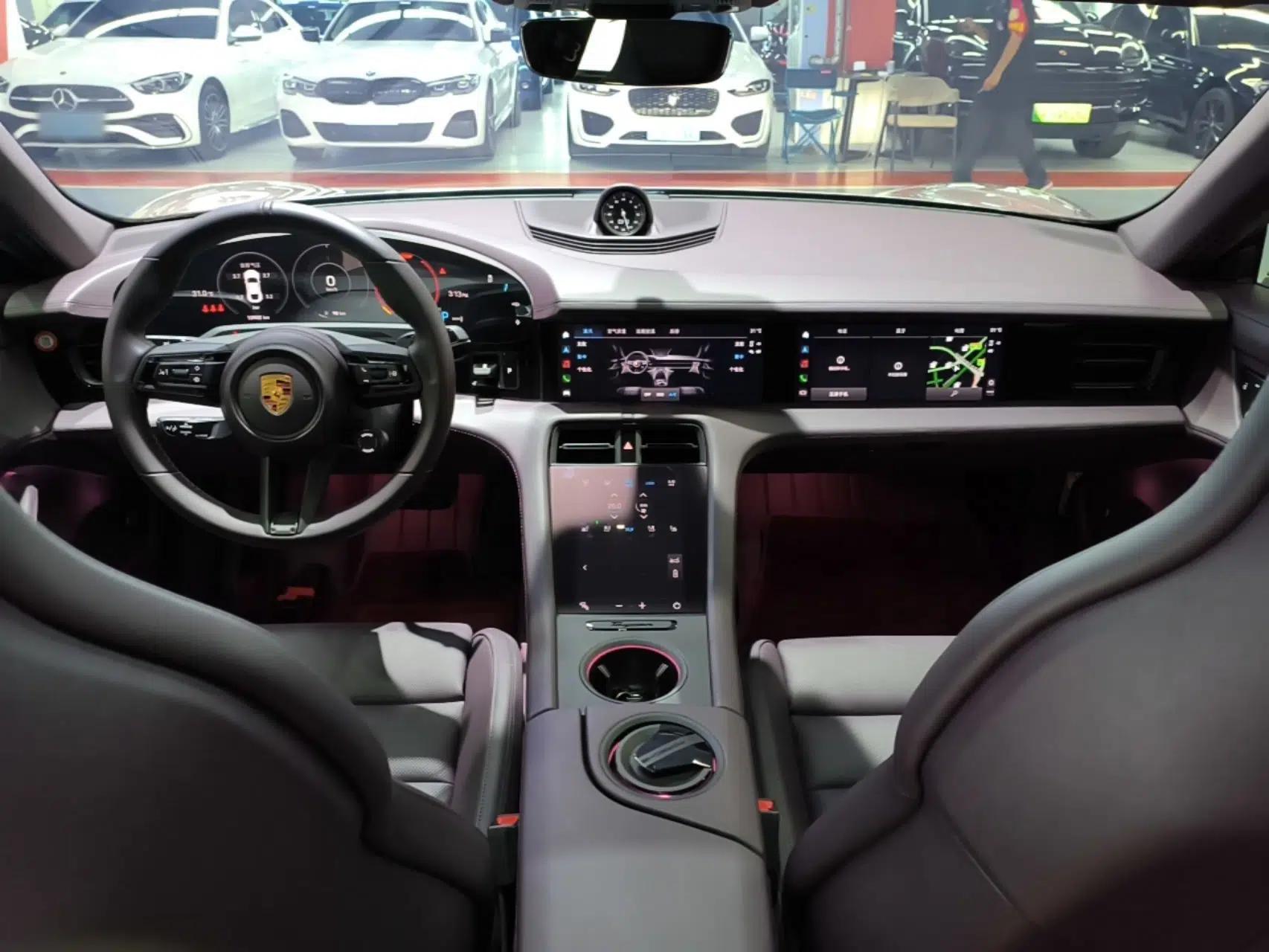 Porsche Taycan 2022-Year Updated Taycan — миниатюра 12