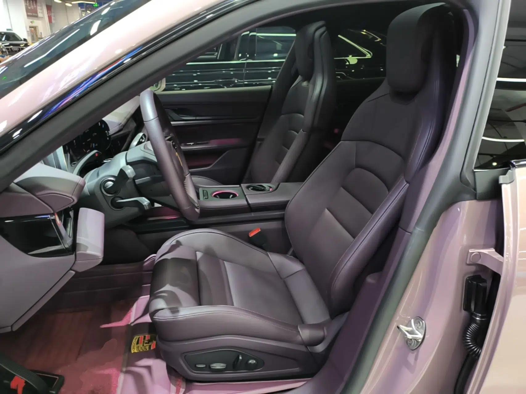 Porsche Taycan 2022-Year Updated Taycan — миниатюра 17