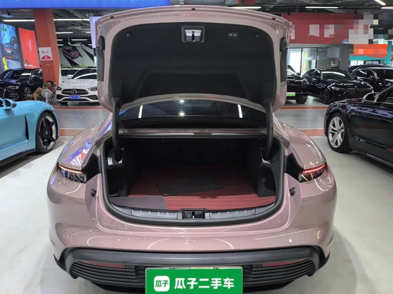 Porsche Taycan 2022-Year Updated Taycan — миниатюра 22