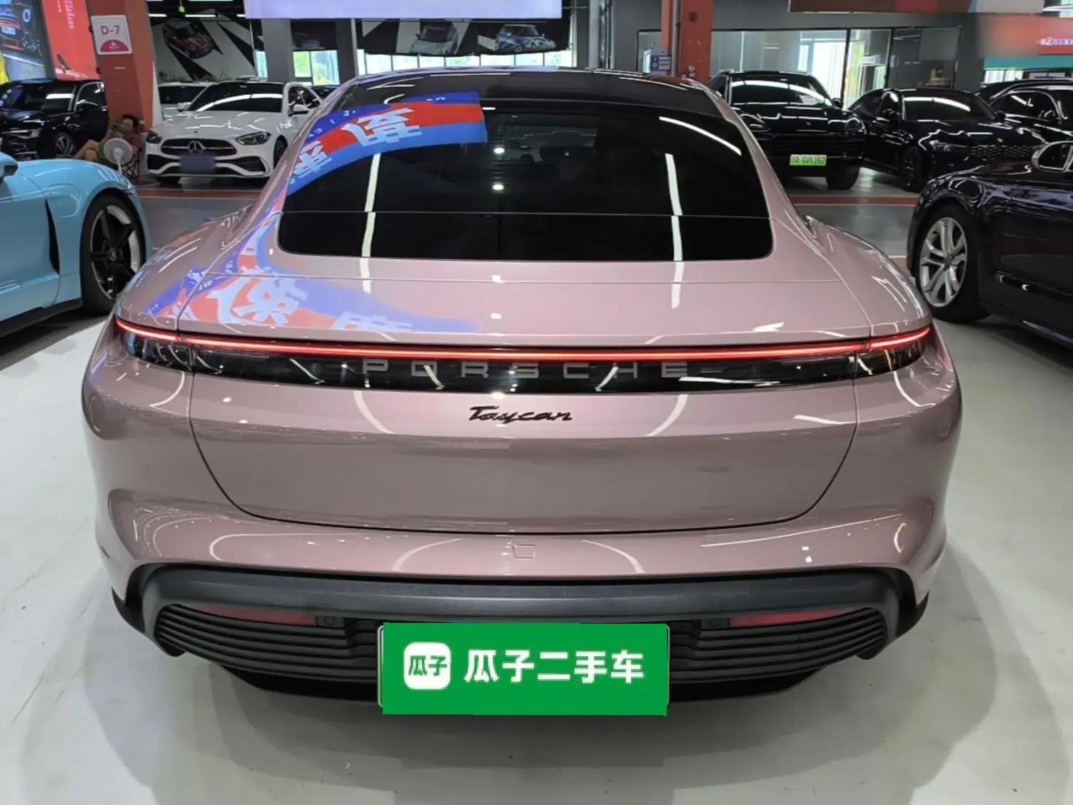 Porsche Taycan 2022-Year Updated Taycan — миниатюра 5