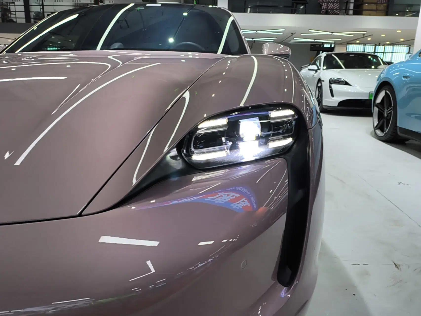 Porsche Taycan 2022-Year Updated Taycan — миниатюра 8