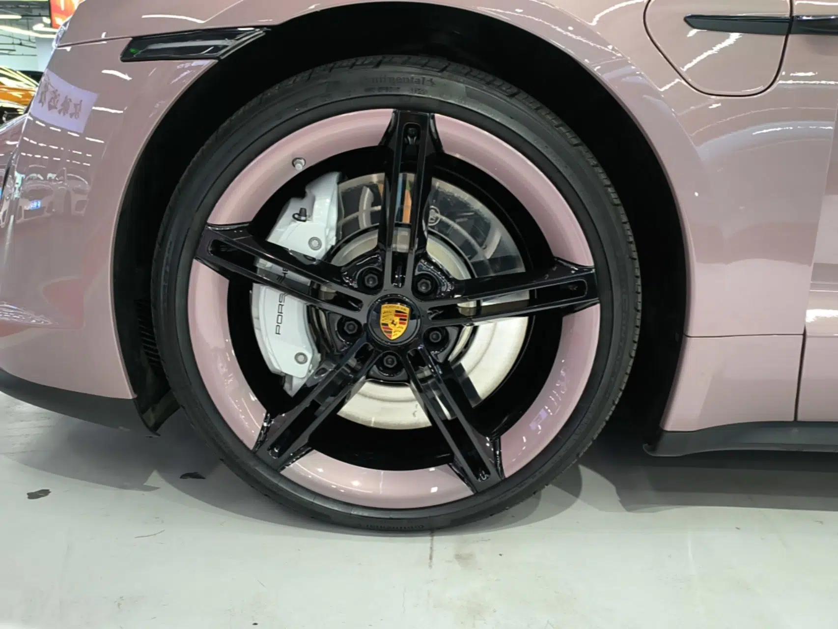 Porsche Taycan 2022-Year Updated Taycan — миниатюра 10