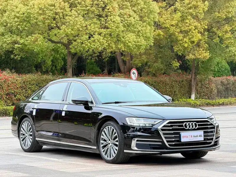 2019 Audi A8 A8L 50 TFSI quattro Luxury — миниатюра 3