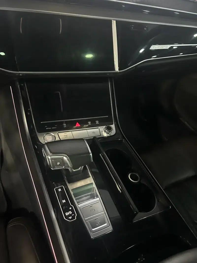 Audi A8 2019 Facelift Plus A8L 50 TFSI quattro Comfort — миниатюра 7