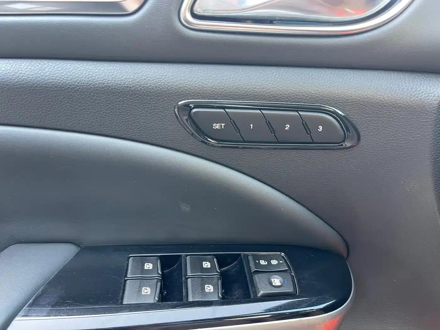 Trumpchi GS8 2020 390T 2WD Luxury Intelligent Connected Edition (7-seater) — миниатюра 16