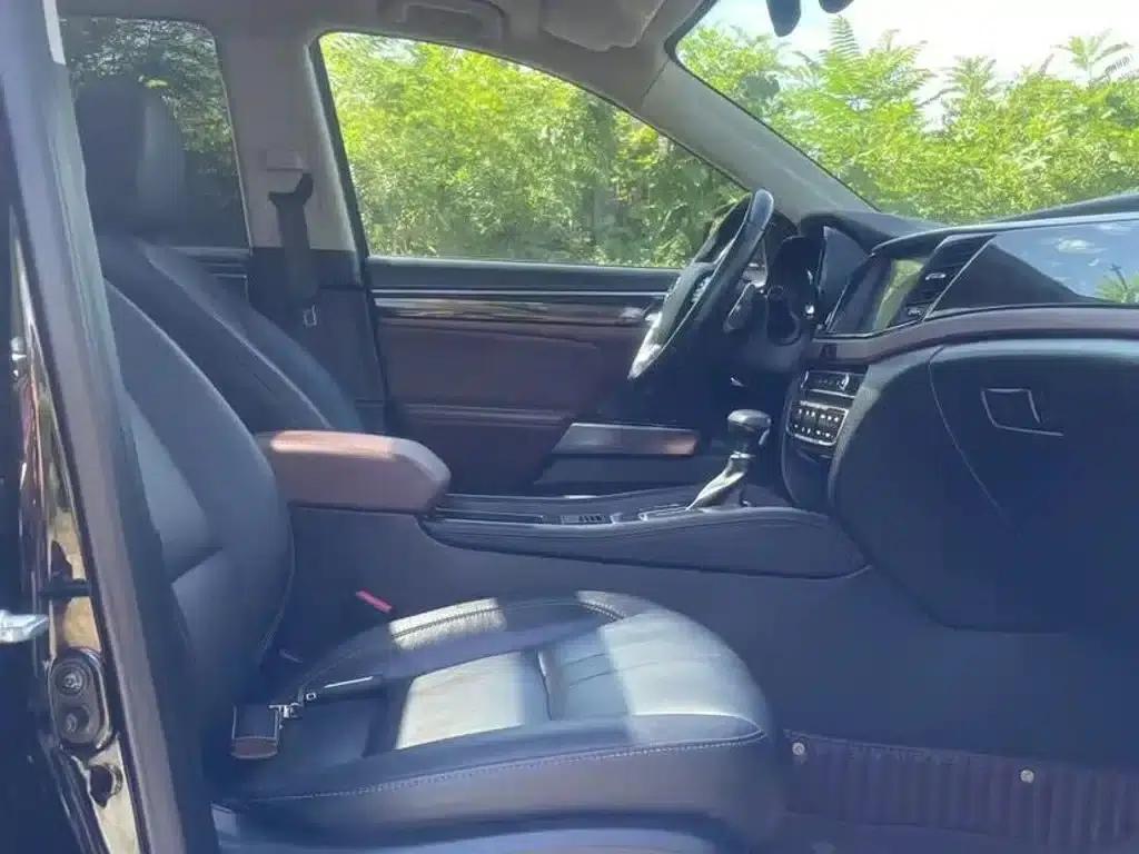 Trumpchi GS8 2017 320T 2WD Luxury Intelligent Connected Edition (7-seater) — миниатюра 6