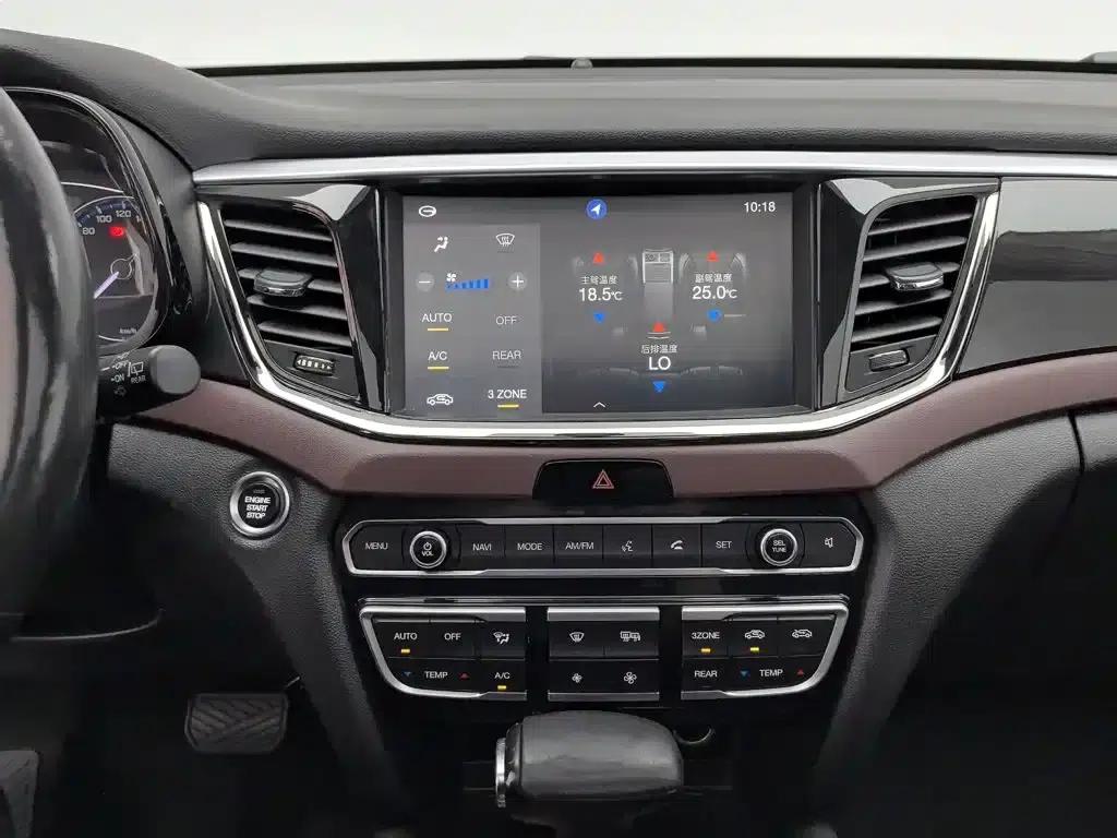 Trumpchi GS8 2017 320T 2WD Luxury Intelligent Connected Edition (7-seater) — миниатюра 12