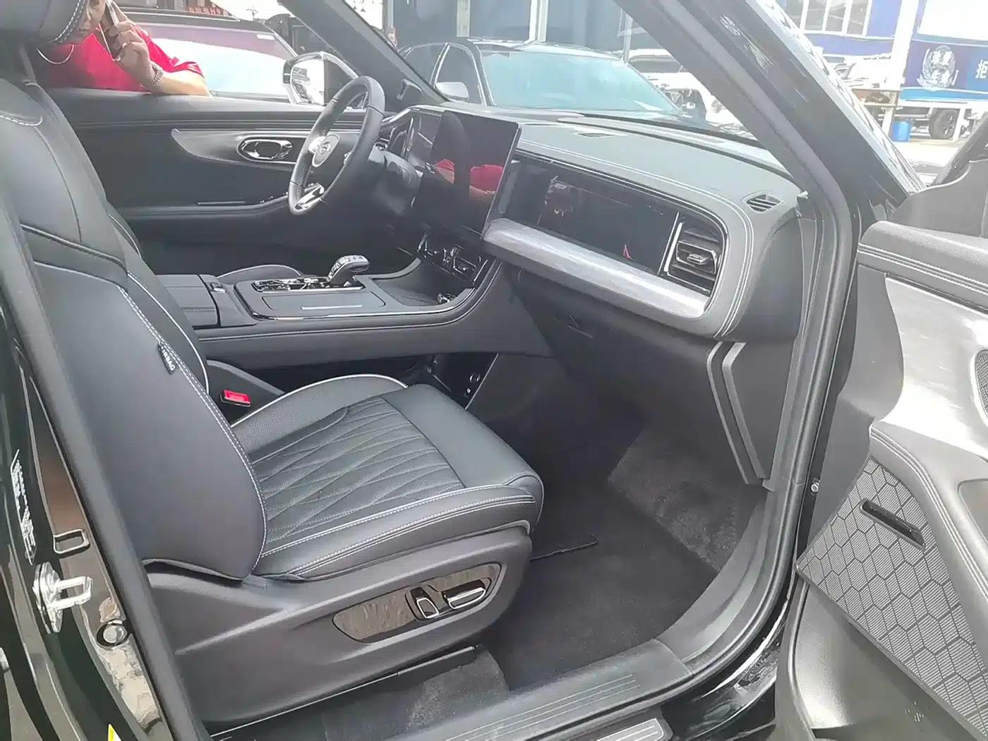 Trumpchi GS8 2022 Hybrid Series 2.0TM AWD Flagship Edition (7-seater) — миниатюра 7