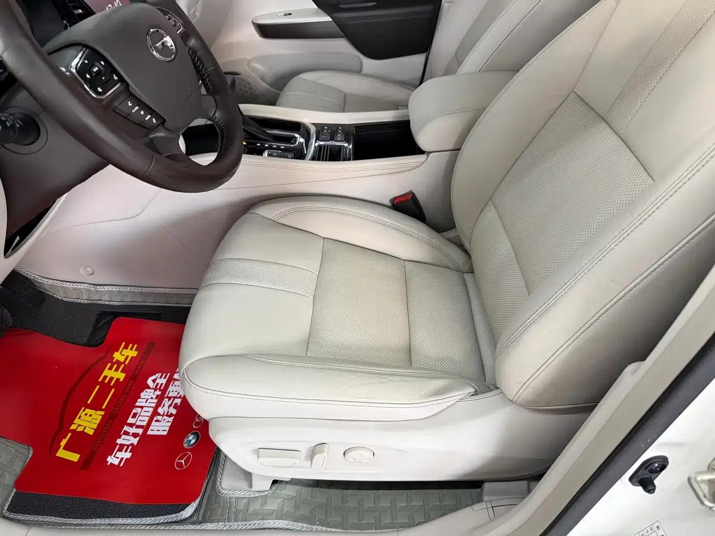 Trumpchi GS8 2017 320T 2WD Luxury Intelligent Connected Edition (7-seater) — миниатюра 16