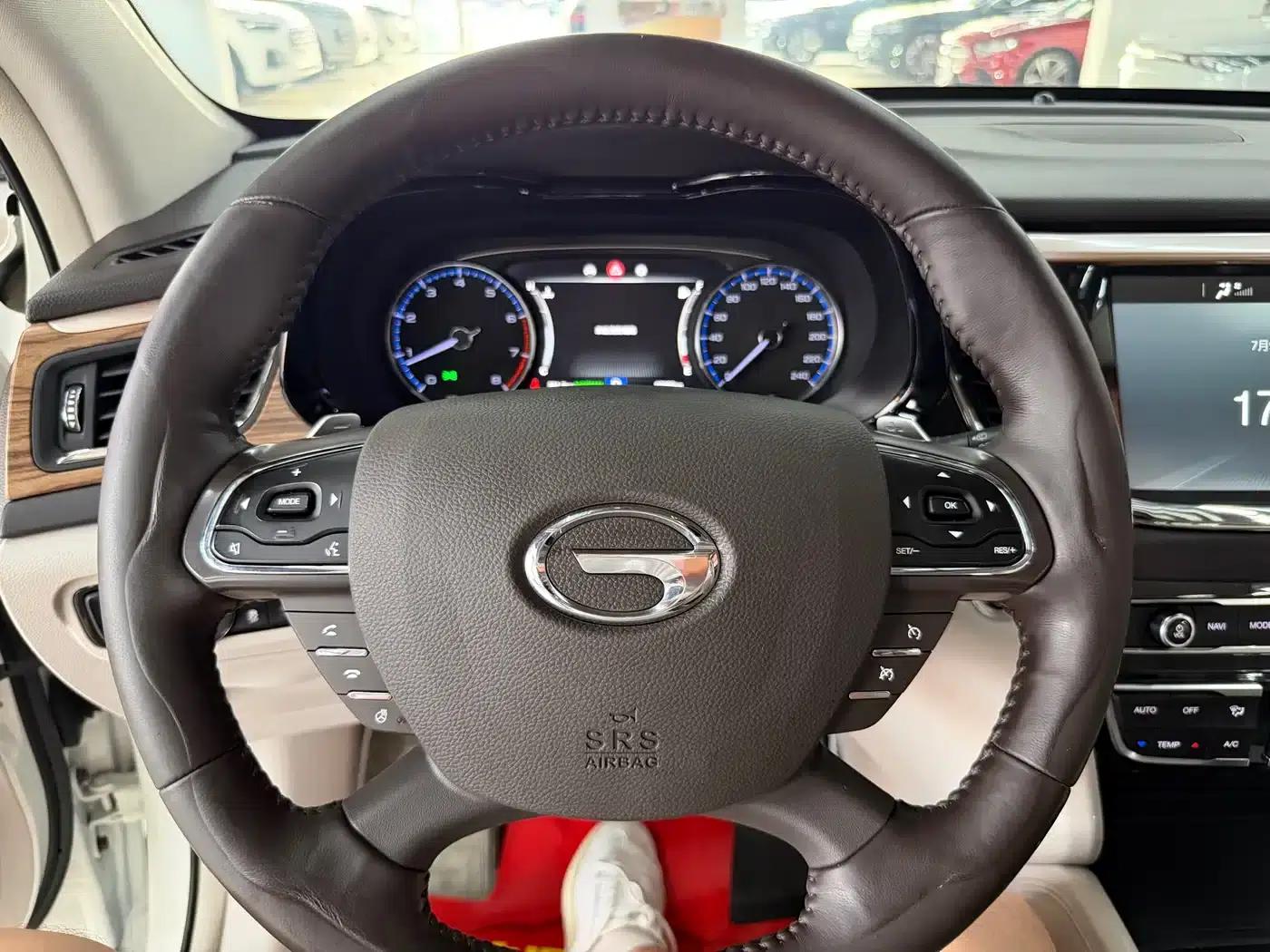 Trumpchi GS8 2017 320T 2WD Luxury Intelligent Connected Edition (7-seater) — миниатюра 18