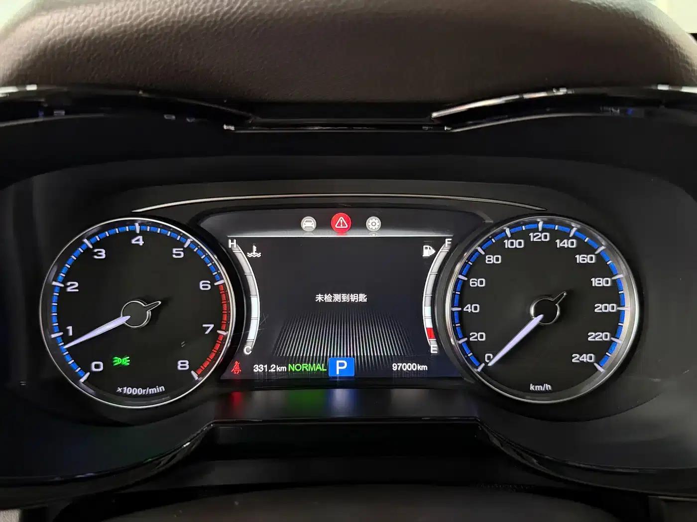 Trumpchi GS8 2017 320T 2WD Luxury Intelligent Connected Edition (7-seater) — миниатюра 19