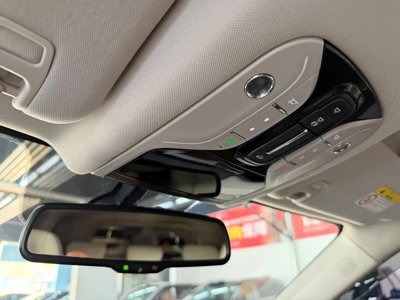 Trumpchi GS8 2017 320T 2WD Luxury Intelligent Connected Edition (7-seater) — миниатюра 22
