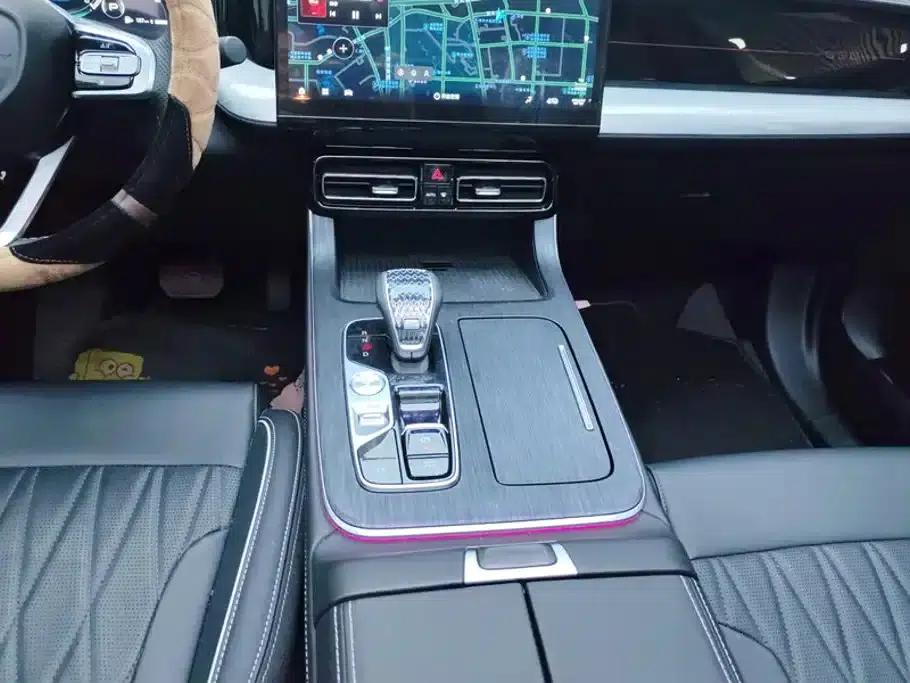 Trumpchi GS8 2025 Navigator Series 2.0TGDI 2WD Luxury 5-Seater — миниатюра 16