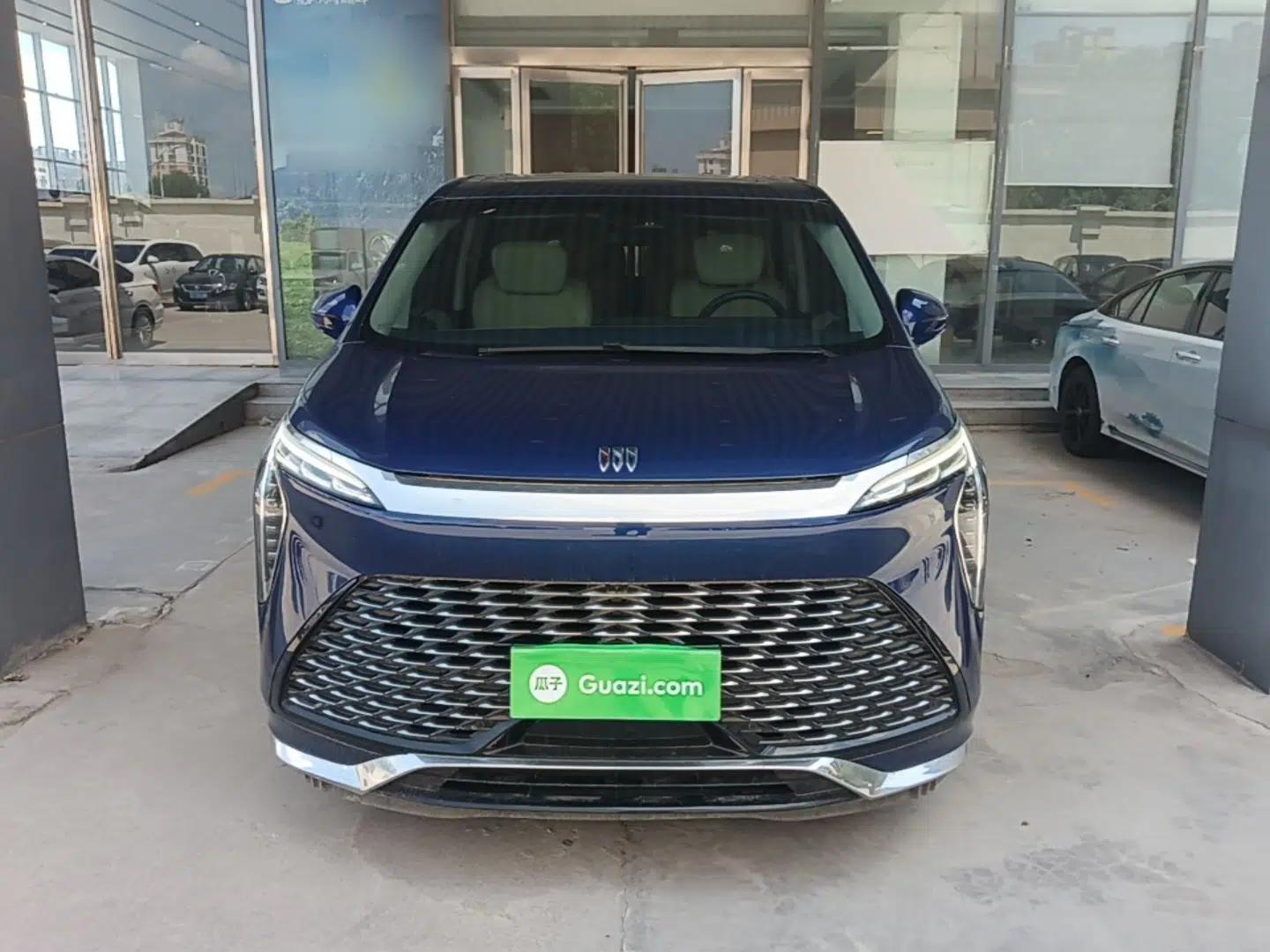 Buick Century 2023 2.0T Six-Seater Yinshi Edition — миниатюра 2