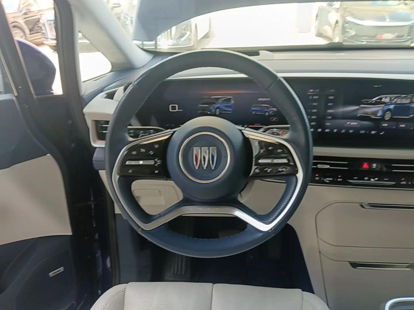 Buick Century 2023 2.0T Six-Seater Yinshi Edition — миниатюра 13