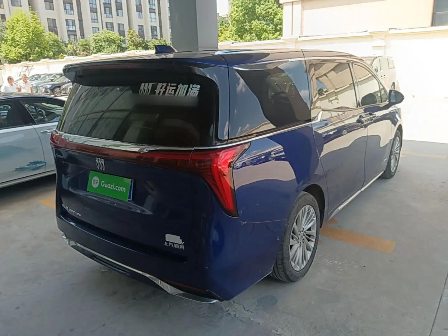 Buick Century 2023 2.0T Six-Seater Yinshi Edition — миниатюра 6