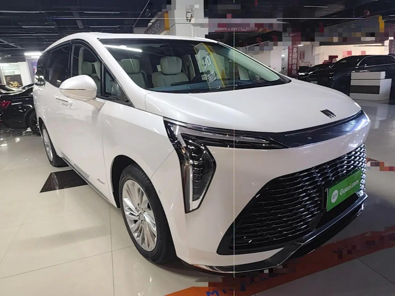 Buick Century 2025 2.0T Six-Seater YinShi Edition — миниатюра 3