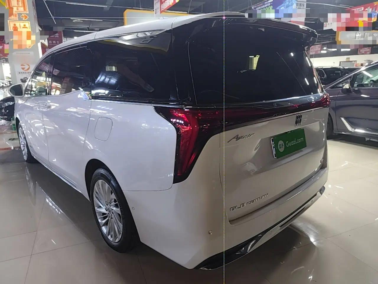 Buick Century 2025 2.0T Six-Seater YinShi Edition — миниатюра 4