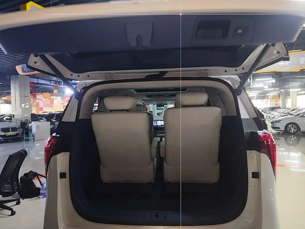 Buick Century 2025 2.0T Six-Seater YinShi Edition — миниатюра 31