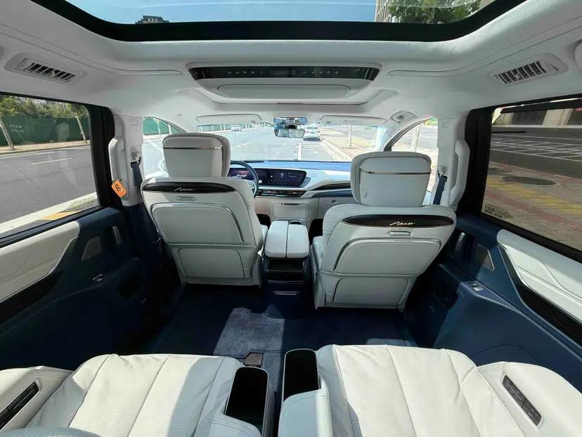 Buick Century 2025 2.0T Six-Seater YinShi Edition — миниатюра 38