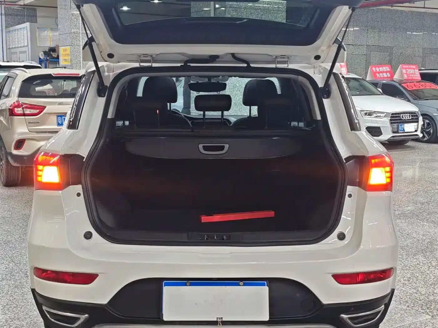 Trumpchi GS4 2016 235T G-DCT Luxury Edition — миниатюра 14