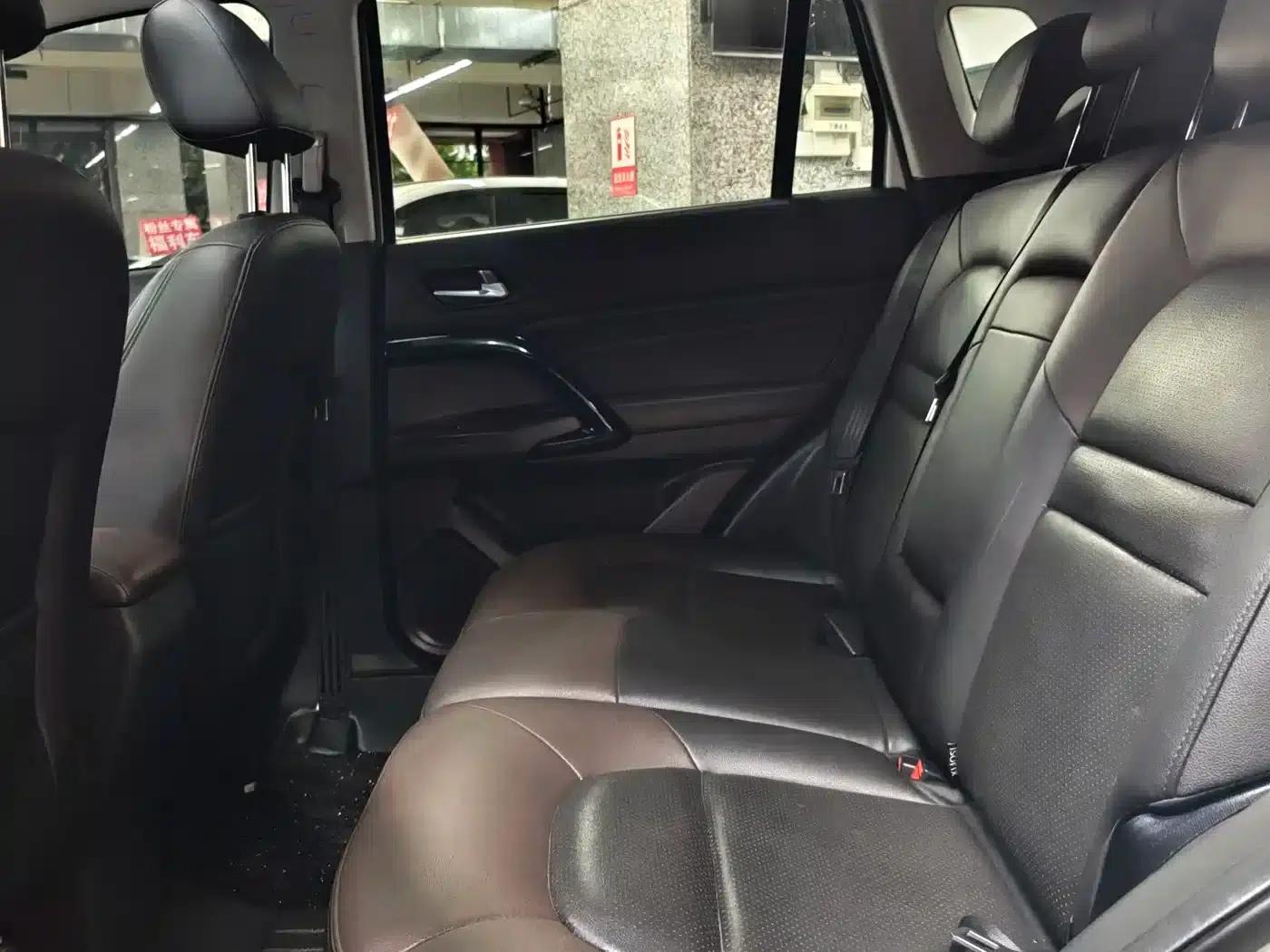 Trumpchi GS4 2016 235T G-DCT Luxury Edition — миниатюра 6
