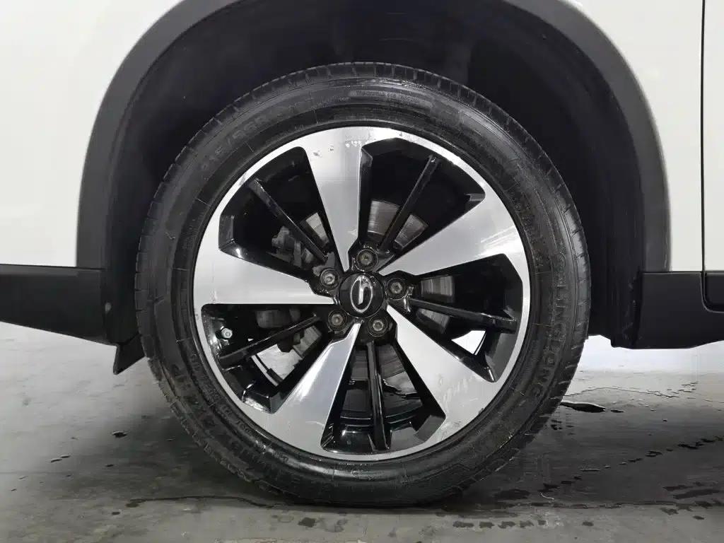 Trumpchi GS4 2018 235T Automatic 2WD Luxury Intelligent Connectivity Millionth Anniversary Edition — миниатюра 17