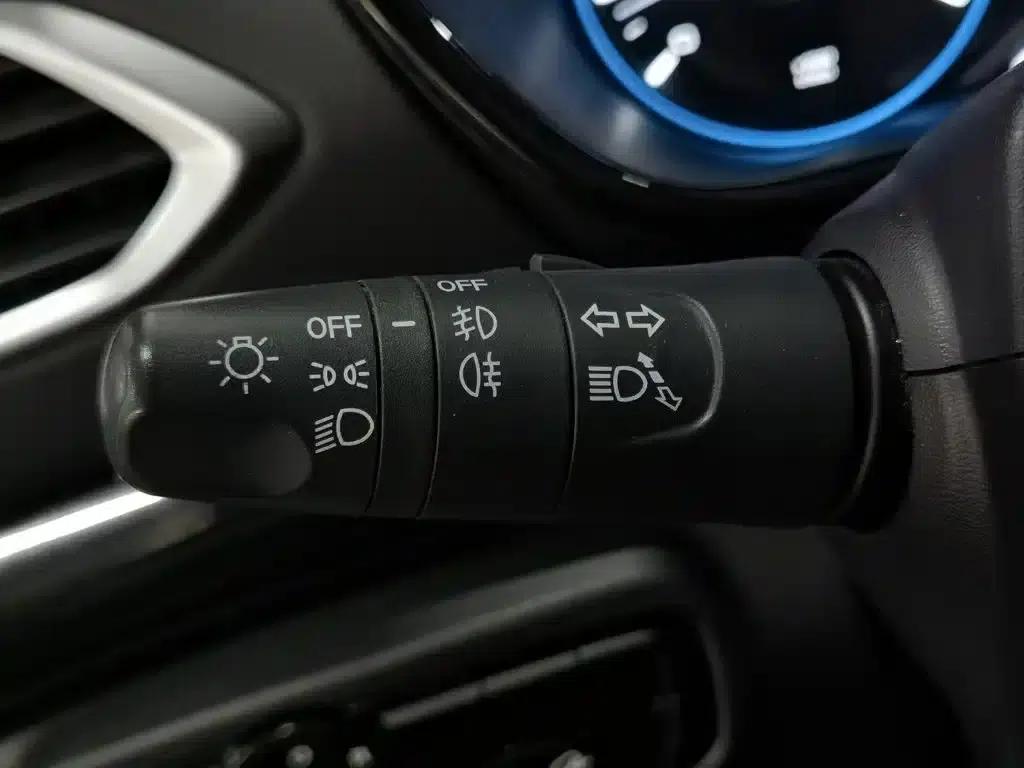 Trumpchi GS4 2018 235T Automatic 2WD Luxury Intelligent Connectivity Millionth Anniversary Edition — миниатюра 21
