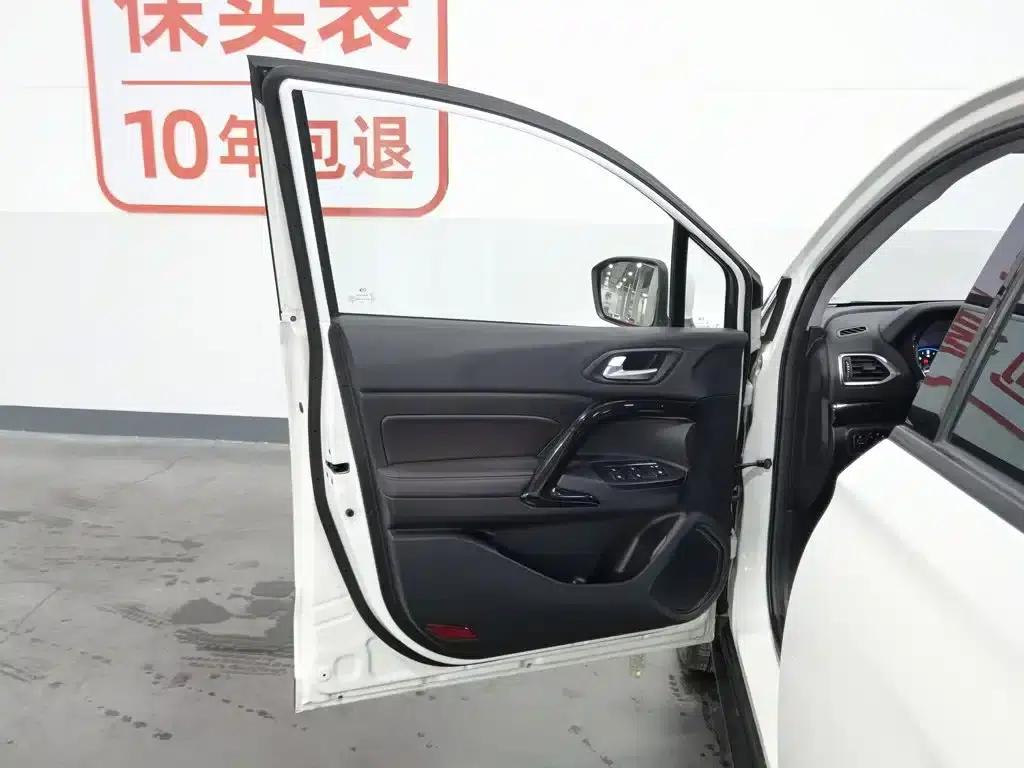 Trumpchi GS4 2018 235T Automatic 2WD Luxury Intelligent Connectivity Millionth Anniversary Edition — миниатюра 8