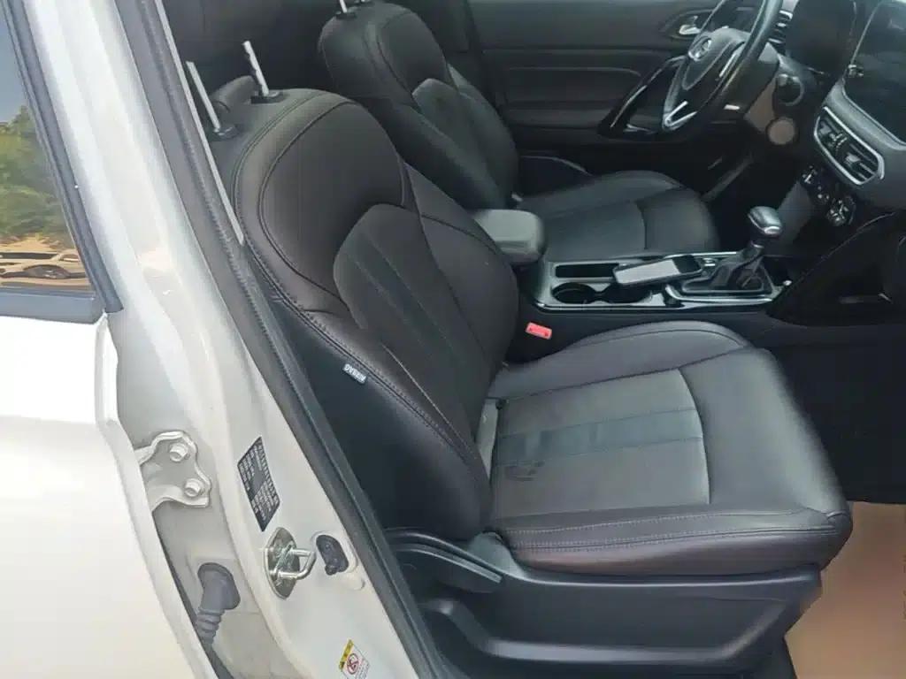 Trumpchi GS4 2019 270T Automatic 2WD Luxury Intelligent Edition — миниатюра 25