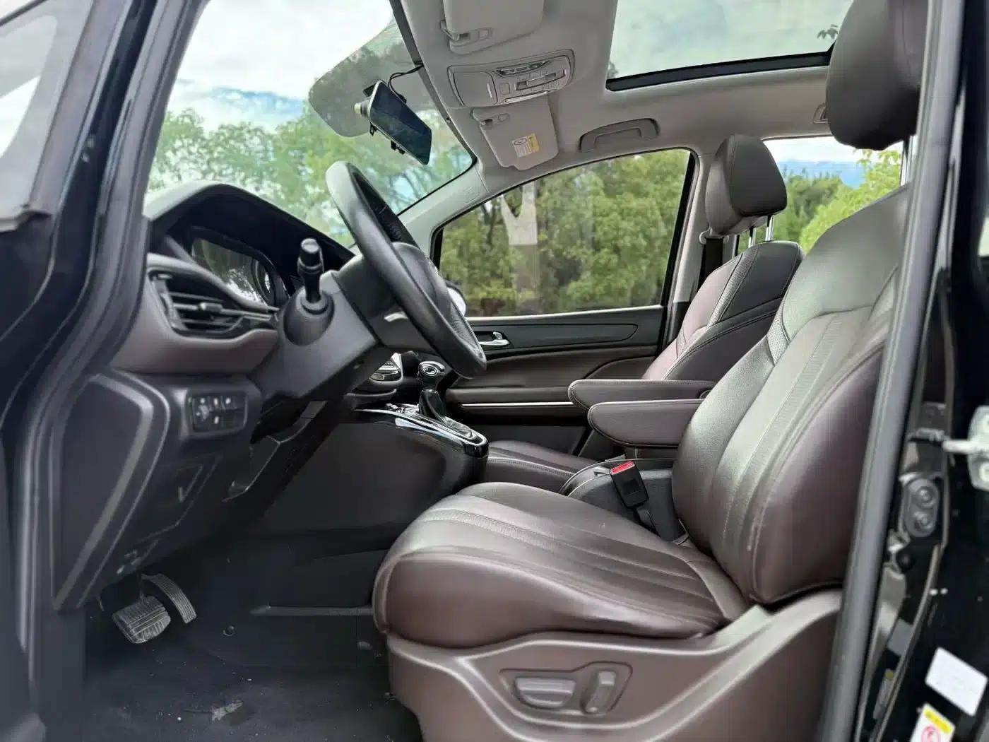 Trumpchi M6 2019 270T Automatic Premium Edition (7-seater) National V Emission Standard — миниатюра 5