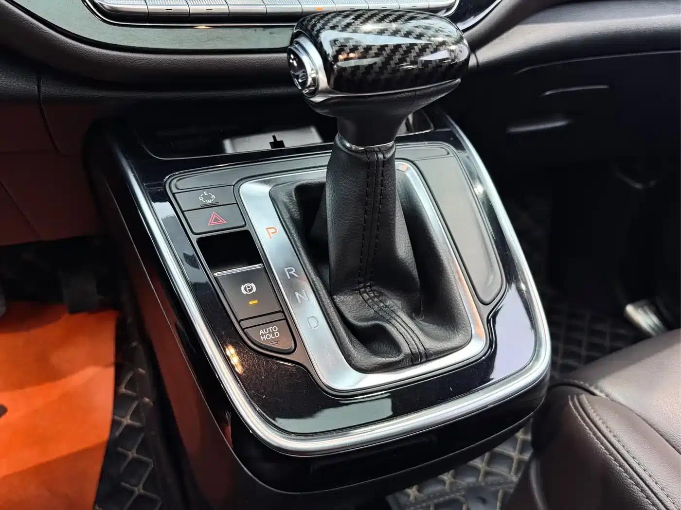 Trumpchi M6 2019 270T DCT Luxury Edition (7-seater) National VI Emission Standard — миниатюра 15