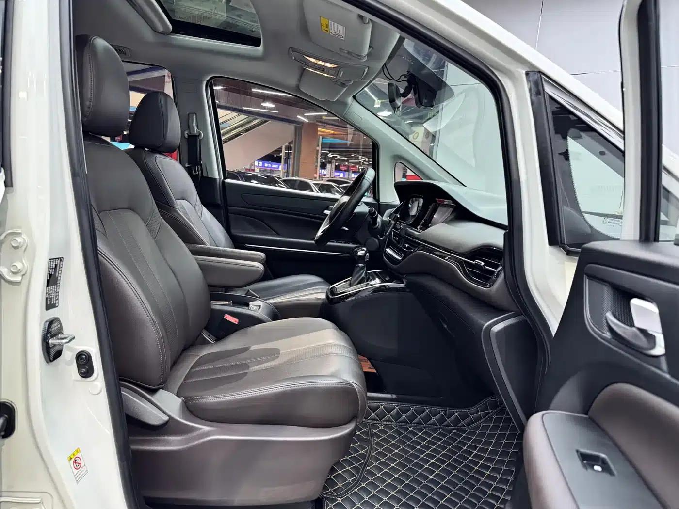 Trumpchi M6 2019 270T DCT Luxury Edition (7-seater) National VI Emission Standard — миниатюра 16