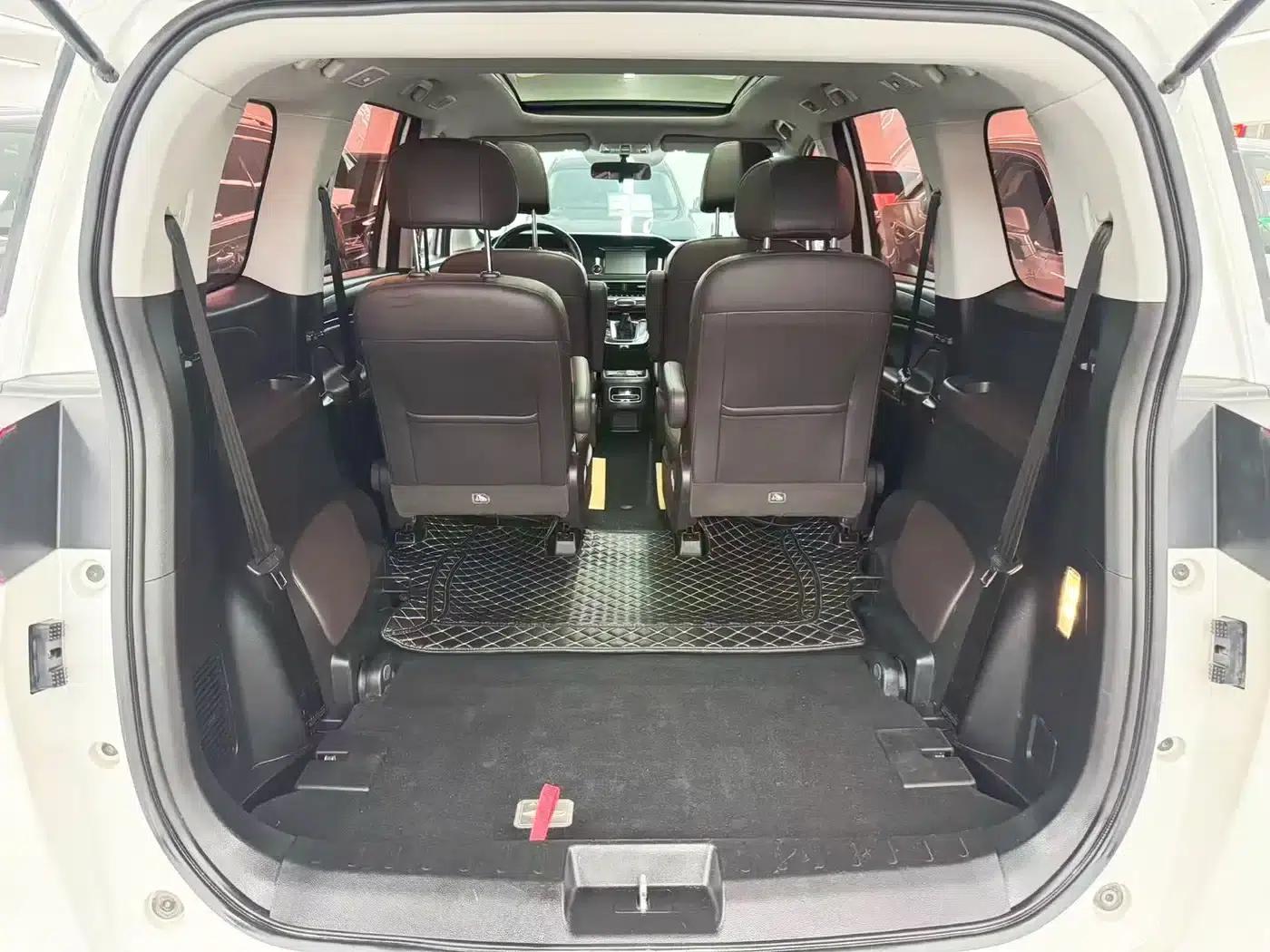 Trumpchi M6 2019 270T Automatic Premium Edition (Six Seats) National V Emission Standard — миниатюра 21