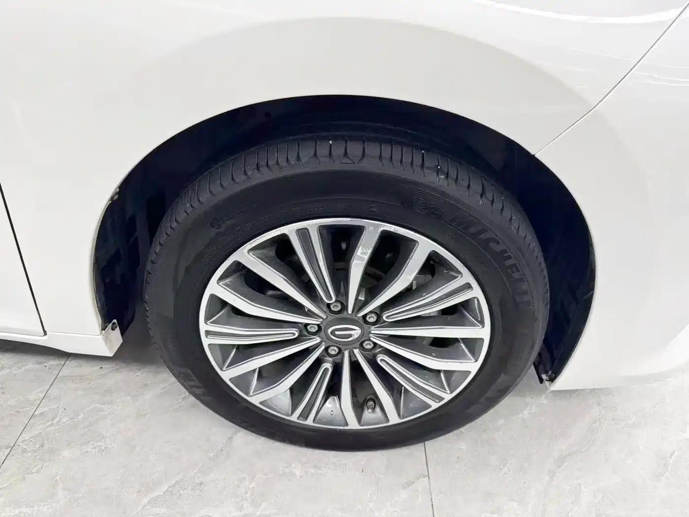 Trumpchi M6 2019 270T Automatic Premium Edition (Six Seats) National V Emission Standard — миниатюра 24