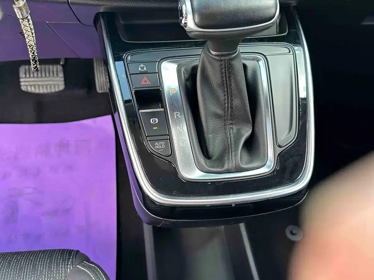 Trumpchi M6 2021 270T DCT Elite Edition (7-seater) — миниатюра 15