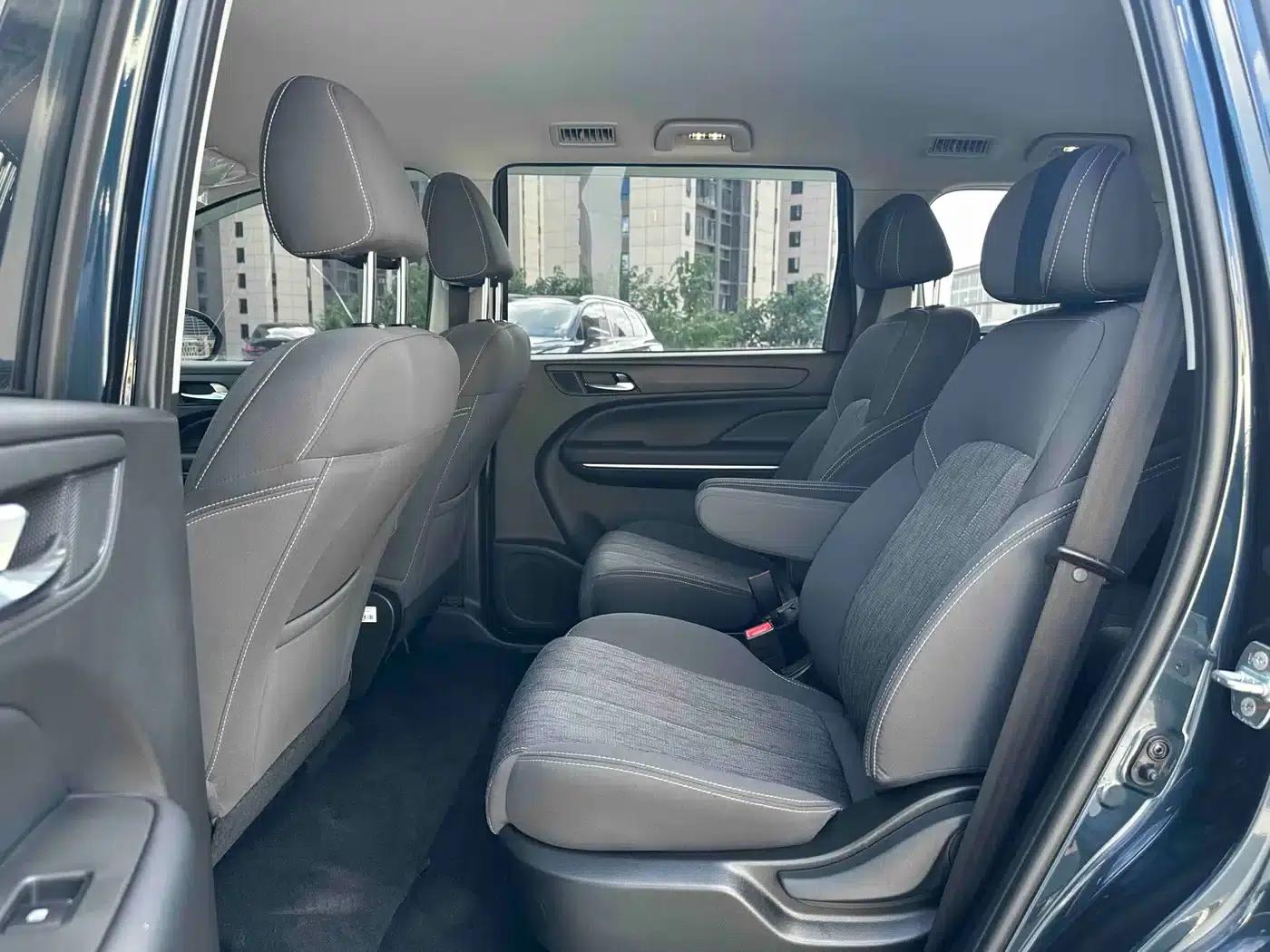 Trumpchi M6 2021 270T DCT Elite Edition (7-seater) — миниатюра 16
