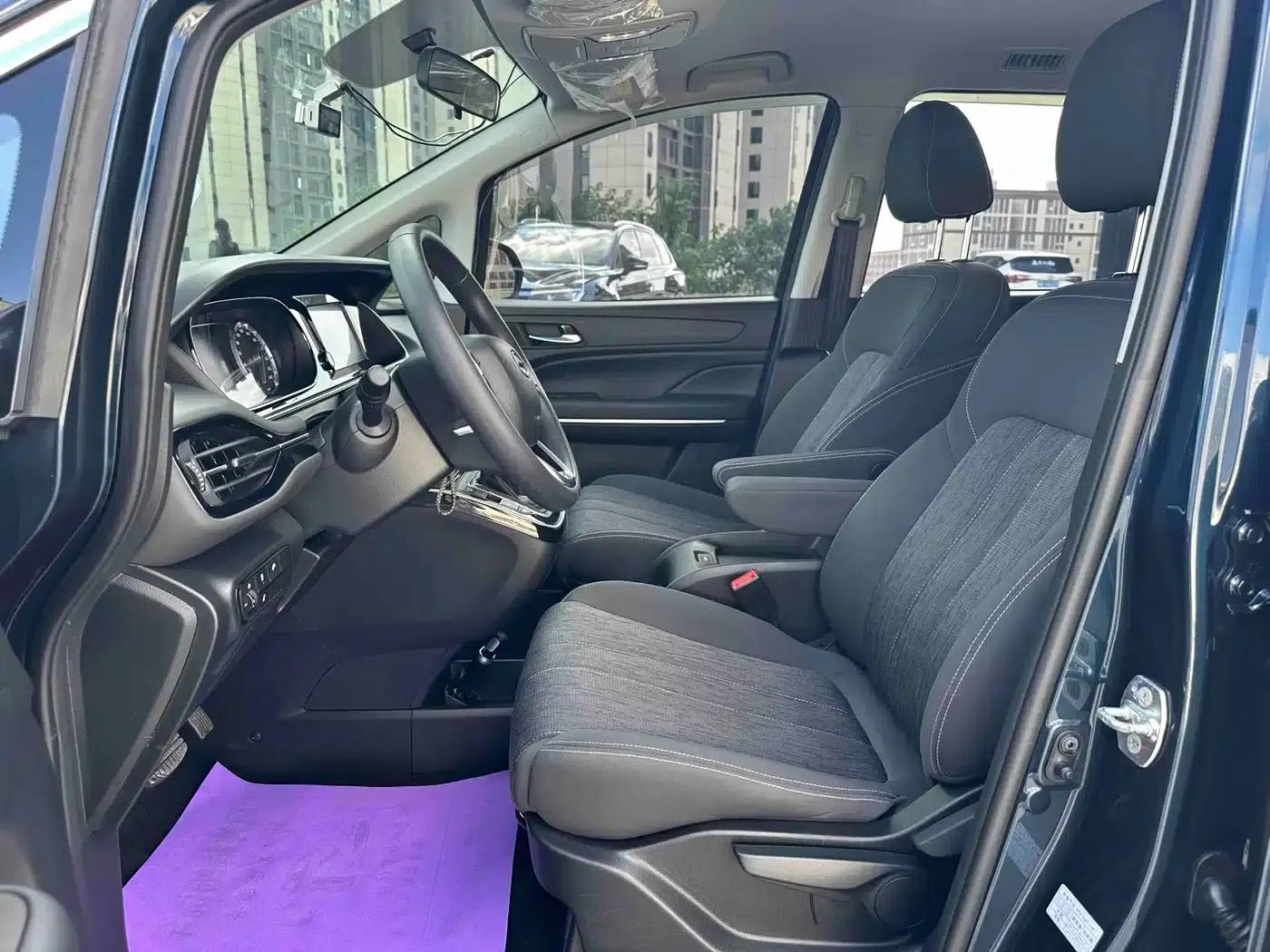 Trumpchi M6 2021 270T DCT Elite Edition (7-seater) — миниатюра 9