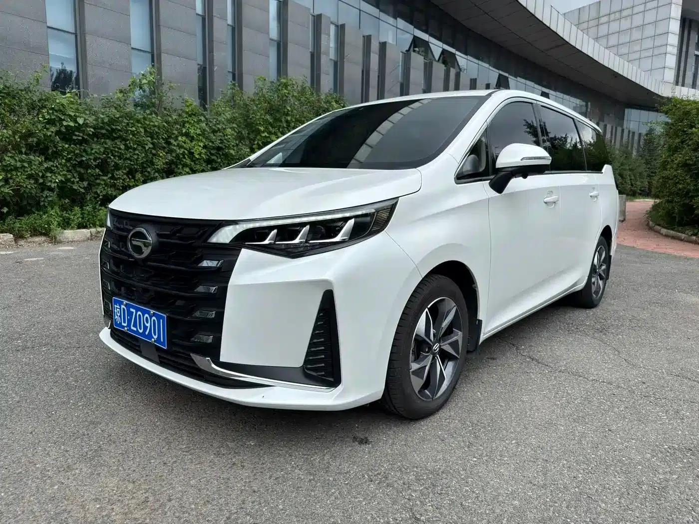 Trumpchi M6 2021 270T DCT Luxury Edition (7-seater) — миниатюра 1