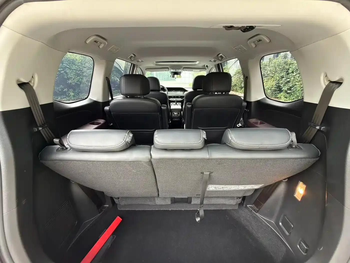 Trumpchi M6 2021 270T DCT Luxury Edition (7-seater) — миниатюра 16