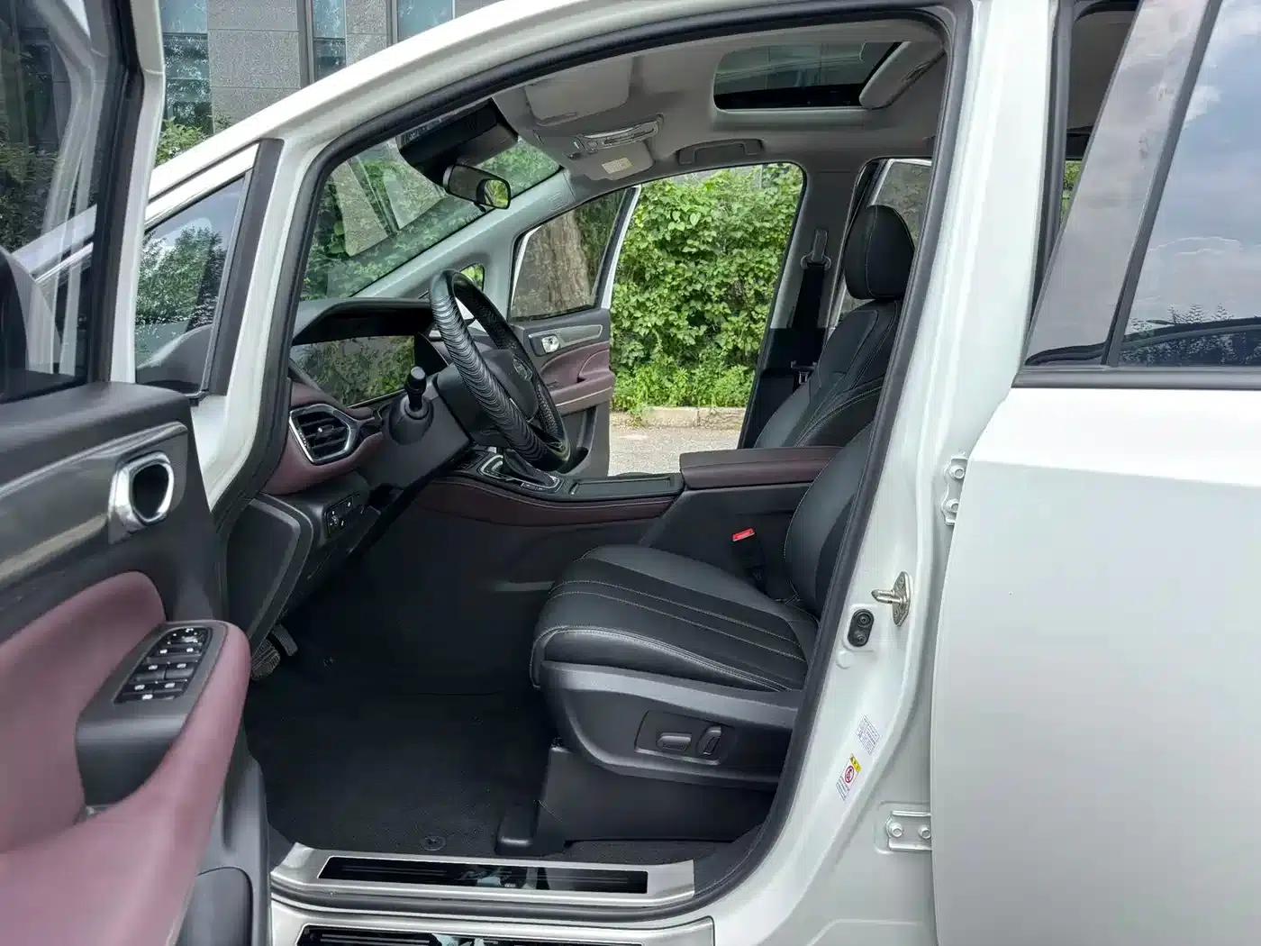 Trumpchi M6 2021 270T DCT Luxury Edition (7-seater) — миниатюра 10