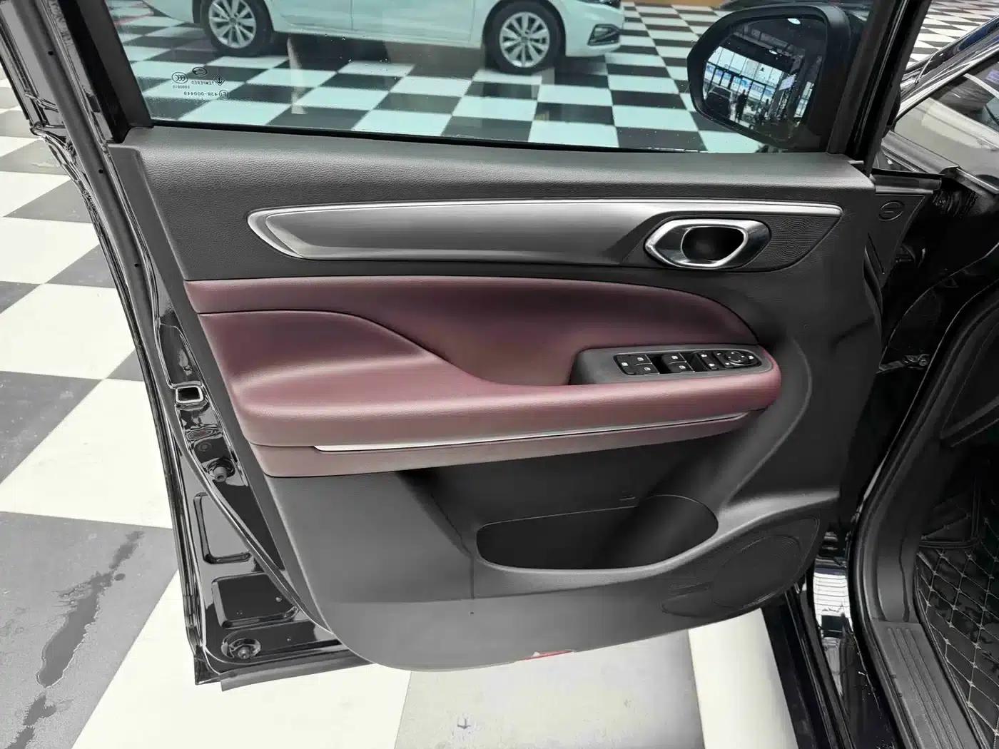 Trumpchi M6 2021 PRO 270T Automatic Luxury Edition — миниатюра 5