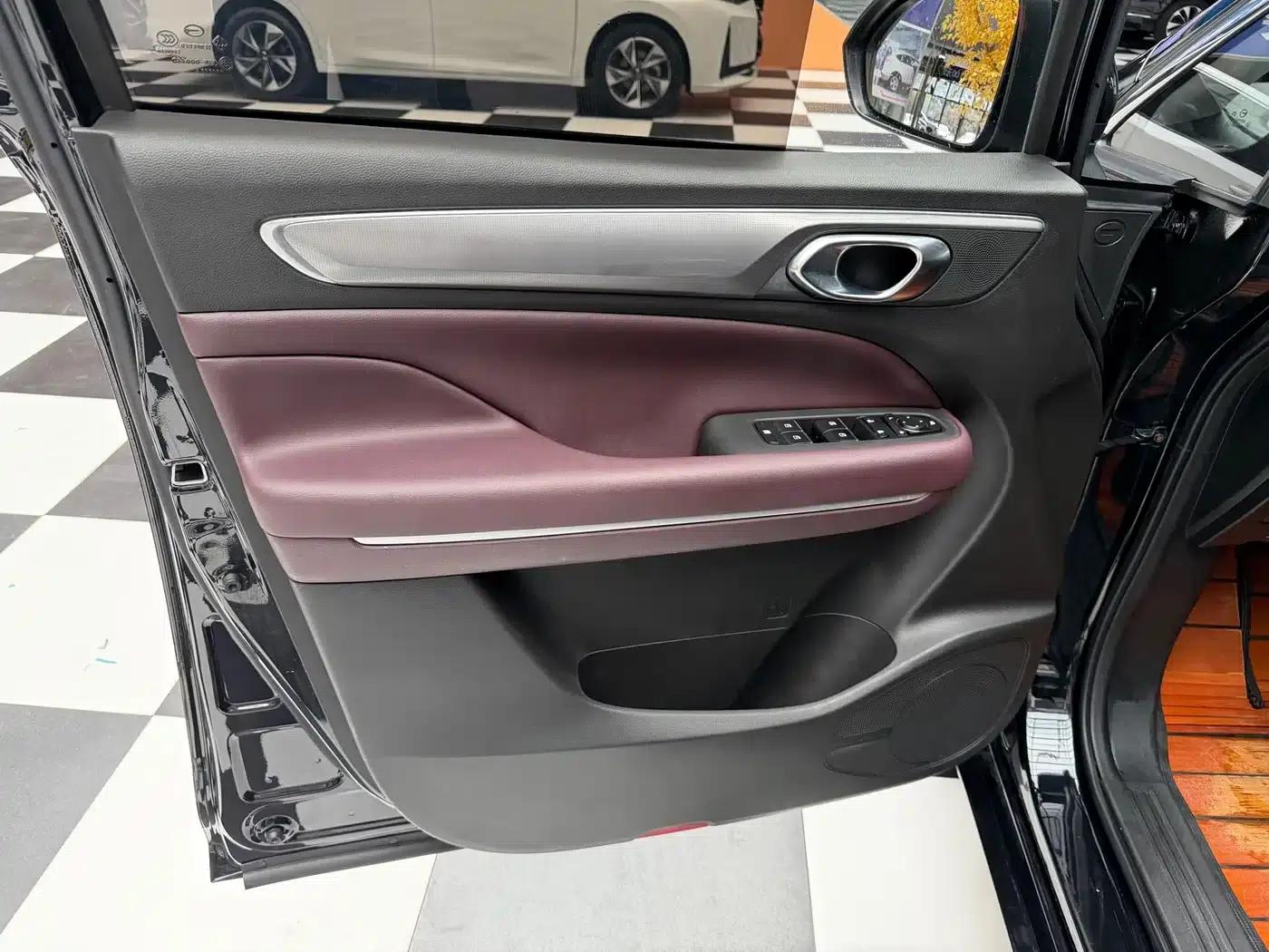 Trumpchi M6 2021 PRO 270T Automatic Premium Edition — миниатюра 4