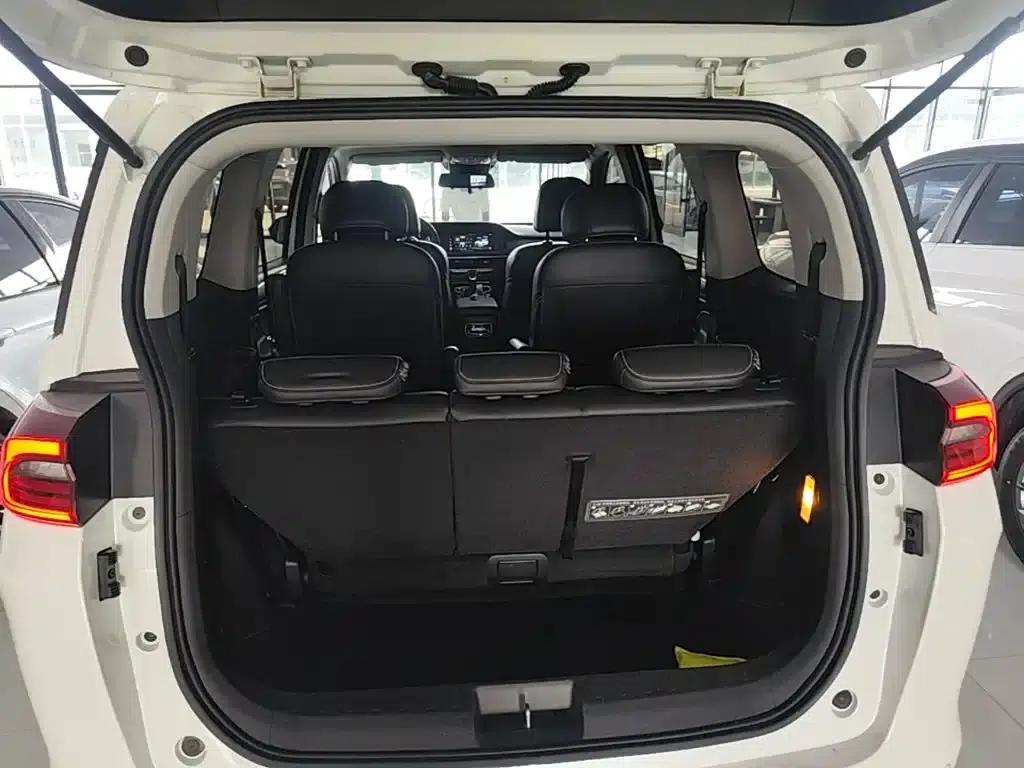 Trumpchi M6 2023 PRO 270T DCT Luxury Edition — миниатюра 19