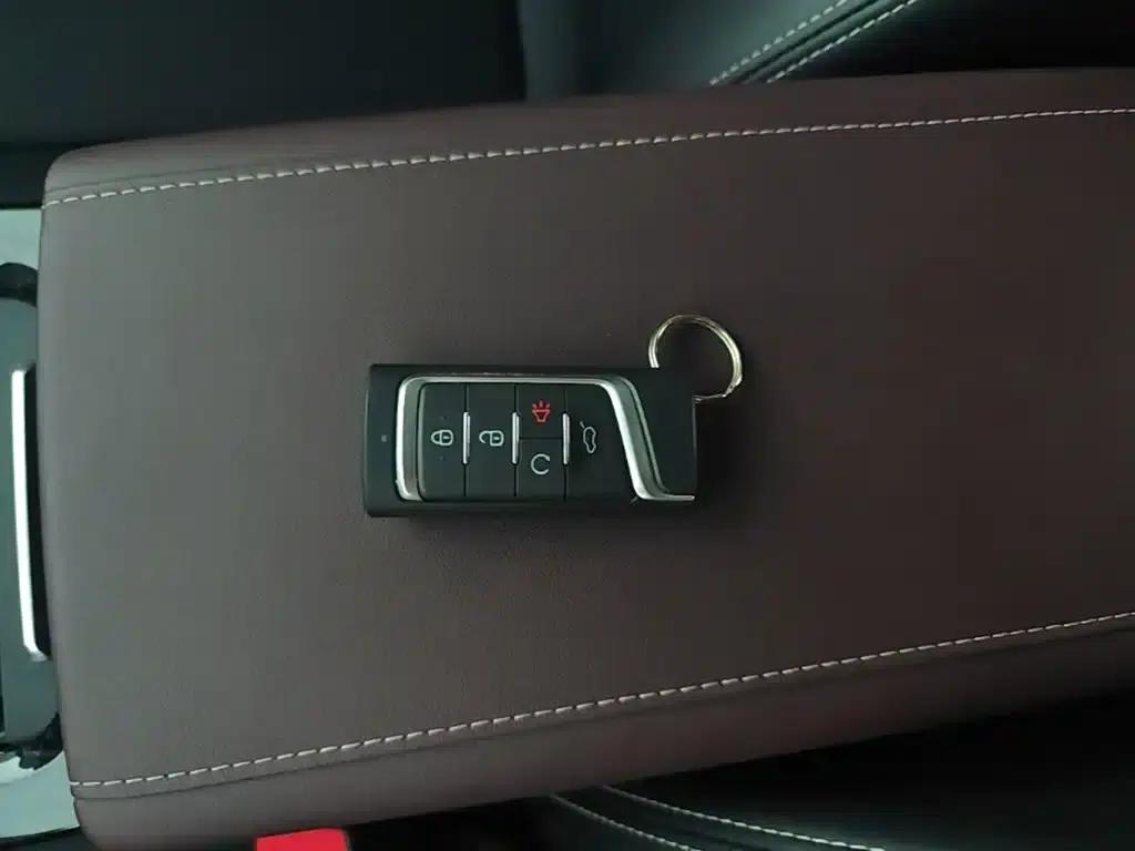 Trumpchi M6 2023 PRO 270T DCT Luxury Edition — миниатюра 9